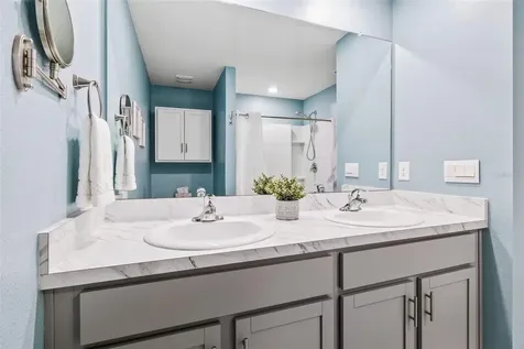 3718 Mannered Gold Avenue Bradenton FL 34208