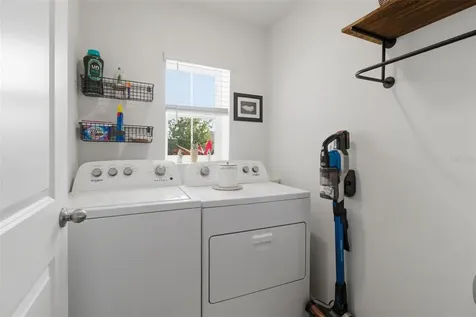 3718 Mannered Gold Avenue Bradenton FL 34208