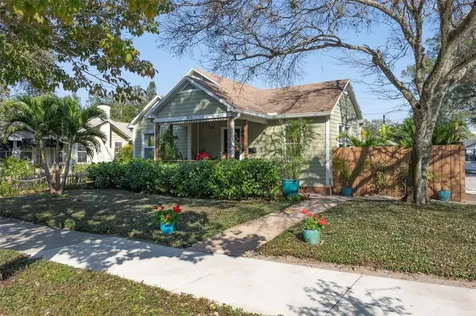 1101 Crescent Lake Drive N St Petersburg FL 33701