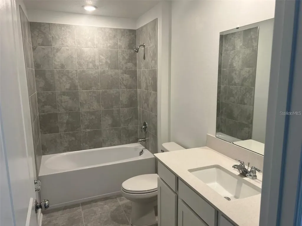 1756 White Water Court Davenport FL 33837
