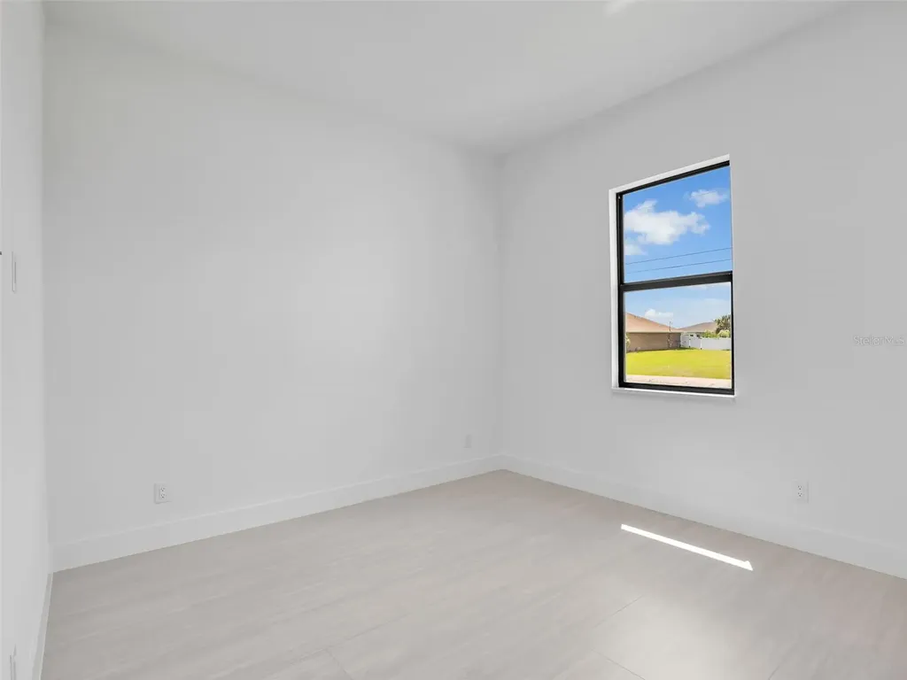 405 NW 14th Street Cape Coral FL 33993