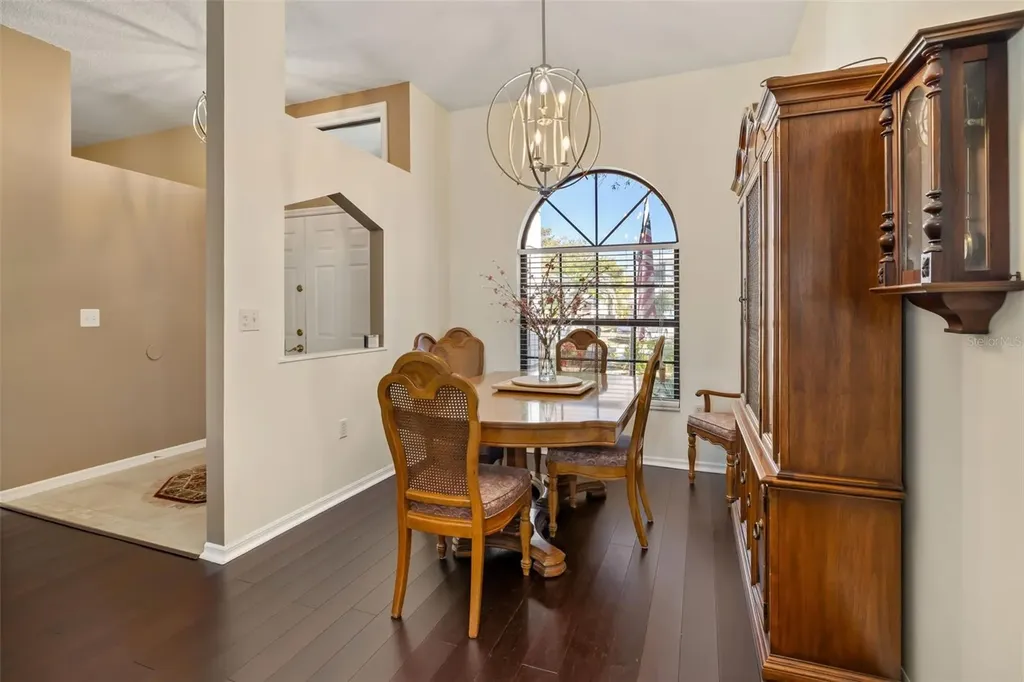 8072 Glenbrooke Lane Sarasota FL 34243