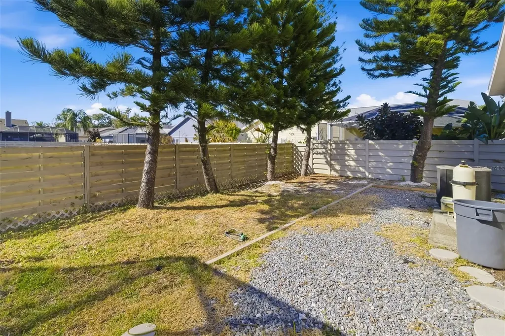 8072 Glenbrooke Lane Sarasota FL 34243