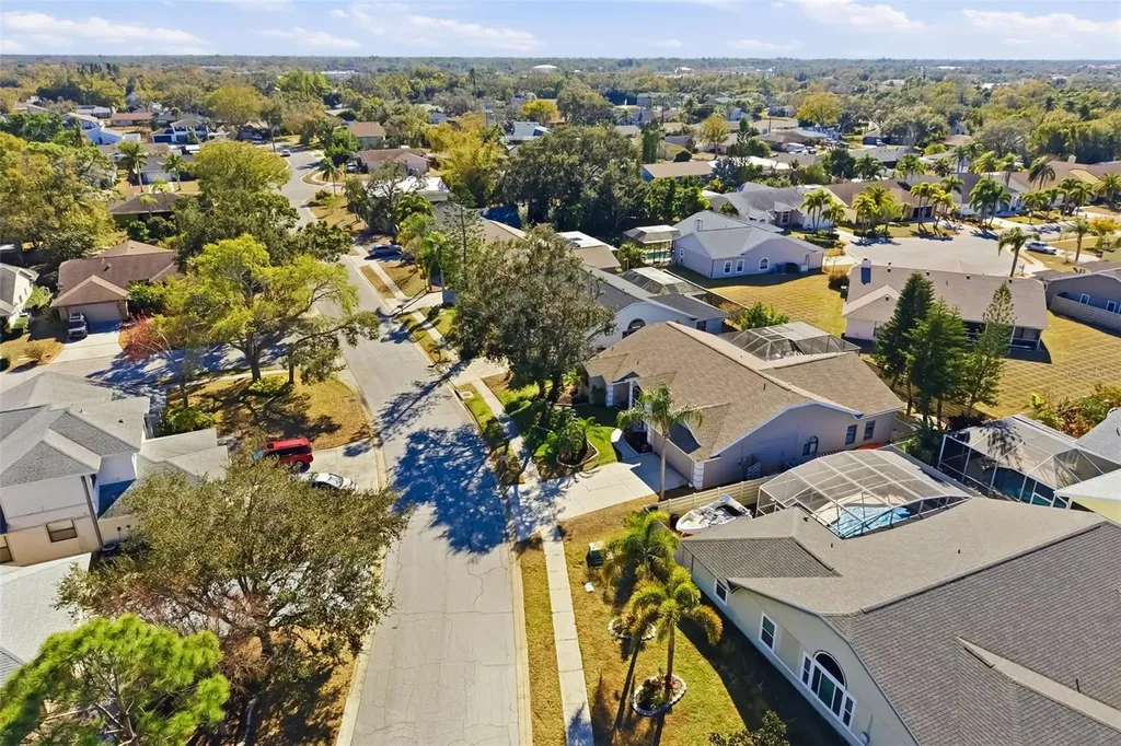 8072 Glenbrooke Lane Sarasota FL 34243