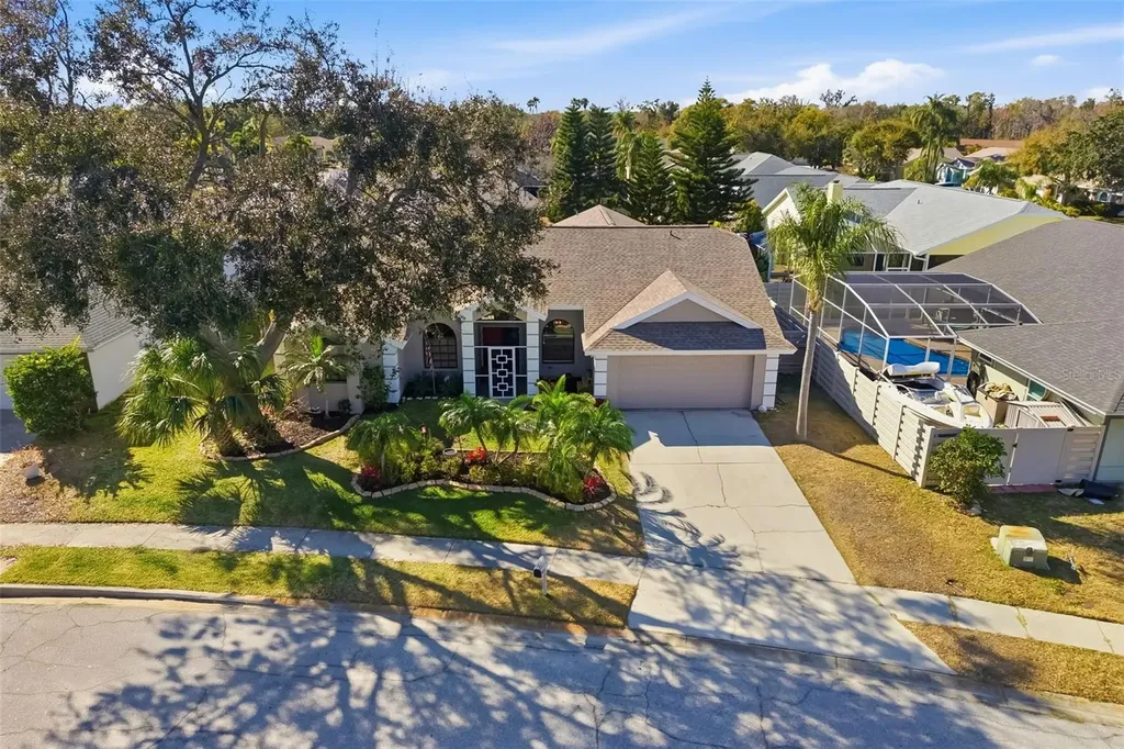 8072 Glenbrooke Lane Sarasota FL 34243