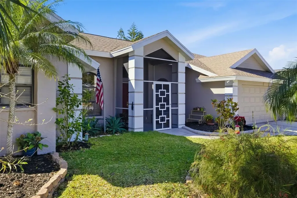 8072 Glenbrooke Lane Sarasota FL 34243