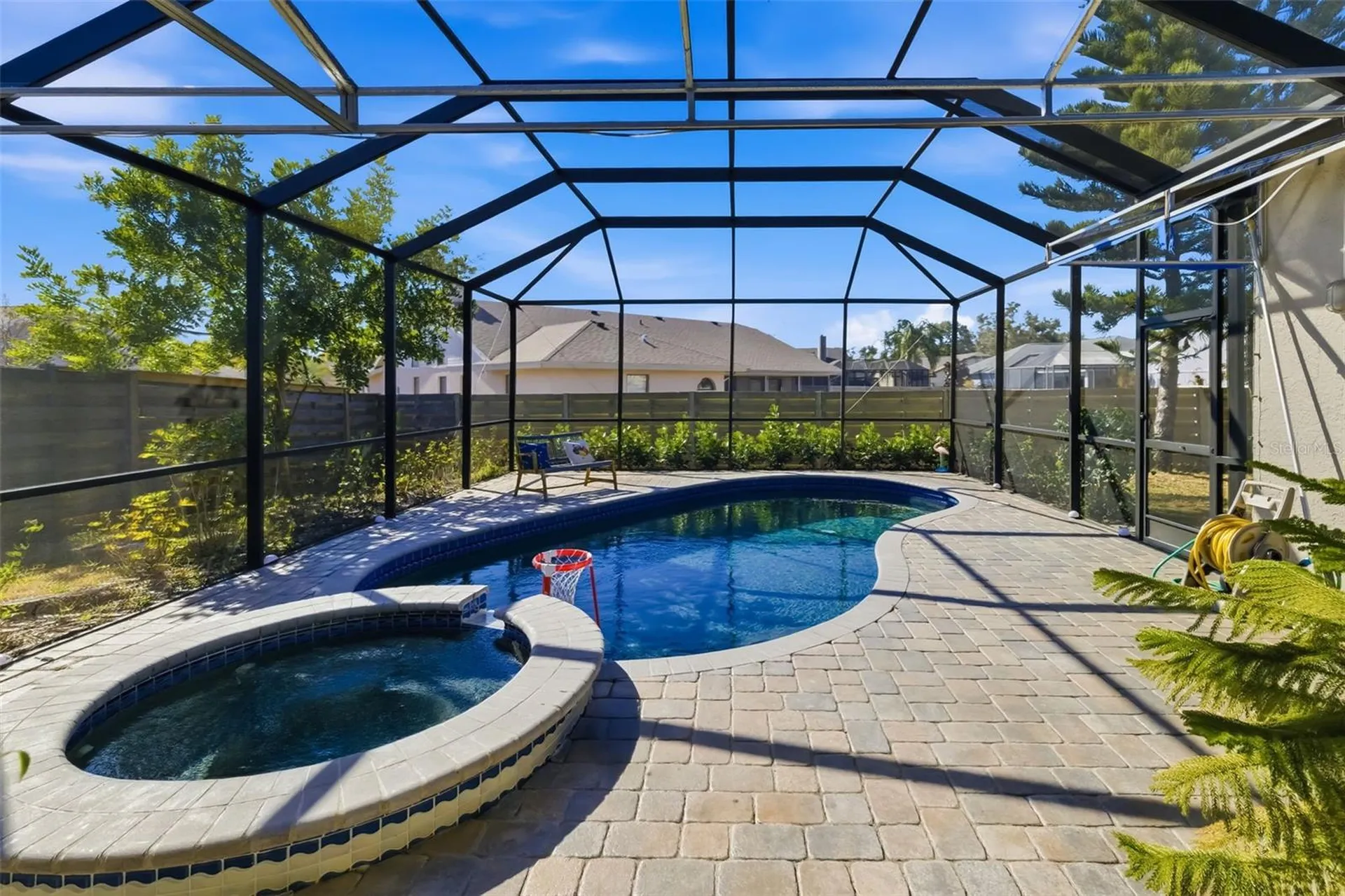 8072 Glenbrooke Lane Sarasota FL 34243