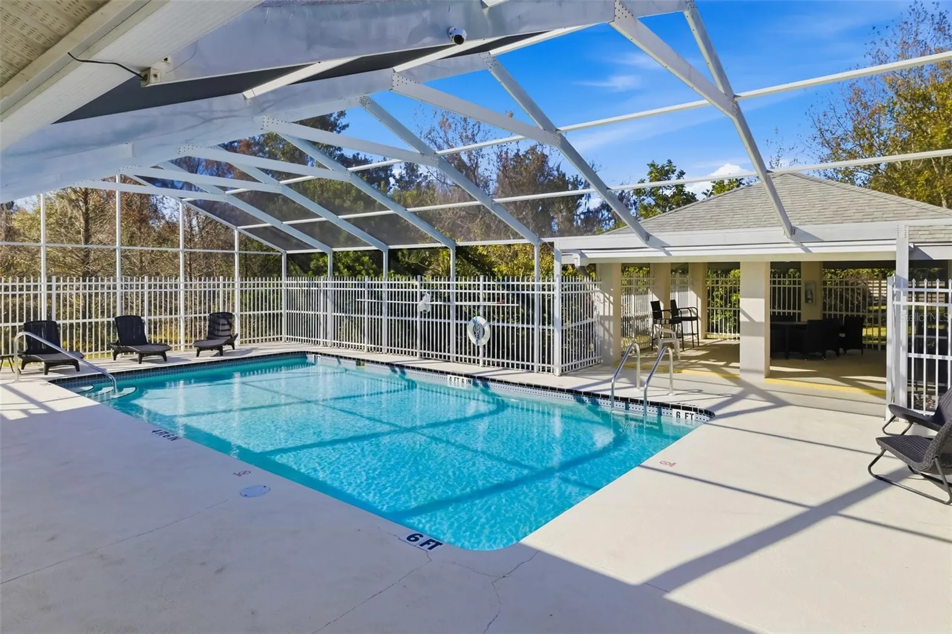 8072 Glenbrooke Lane Sarasota FL 34243