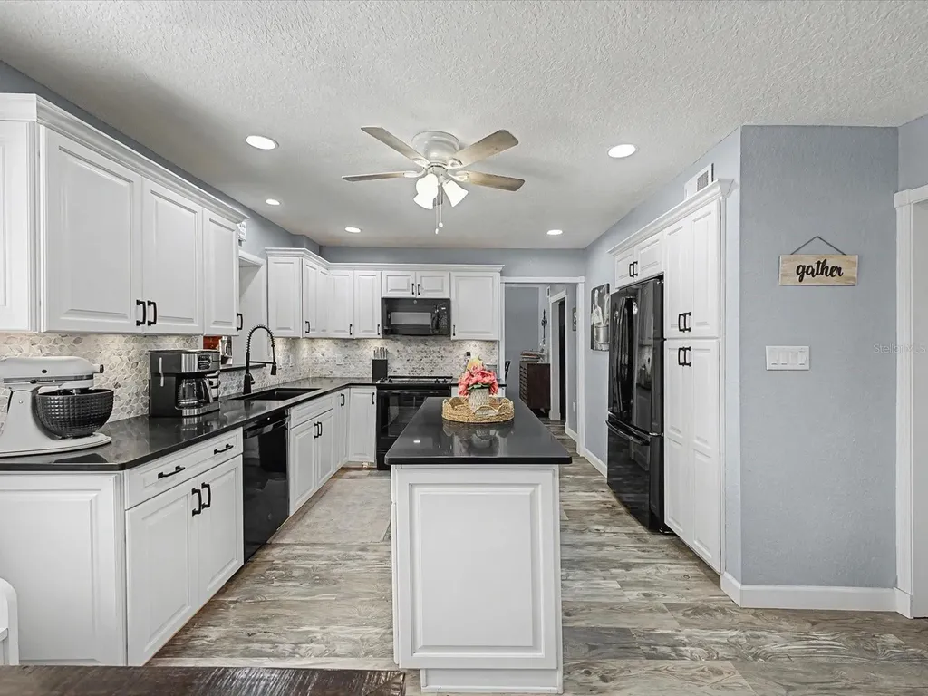 24420 Lanark Road Brooksville FL 34601