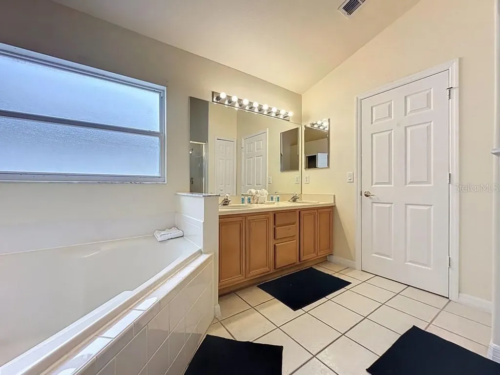 2615 Summer Creek Drive Kissimmee FL 34747