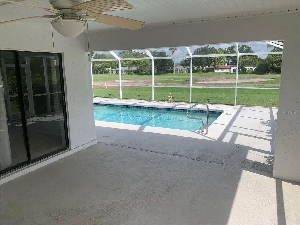 4753 Ringwood Meadow Sarasota FL 34235