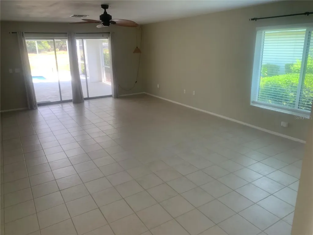 4753 Ringwood Meadow Sarasota FL 34235