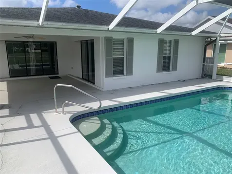 4753 Ringwood Meadow Sarasota FL 34235