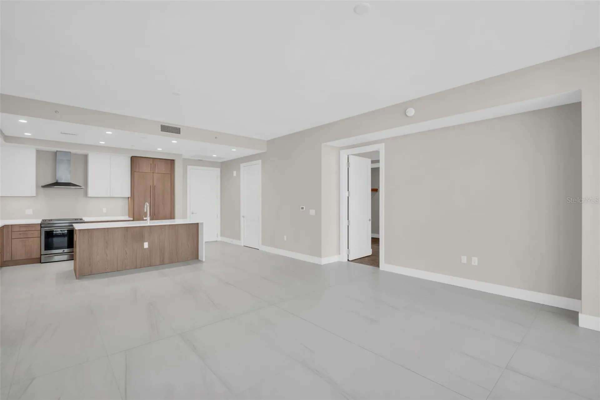 275 1st Avenue S St Petersburg FL 33701