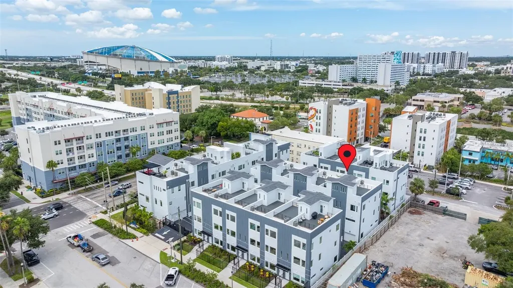 865 S 6 Avenue S St Petersburg FL 33701