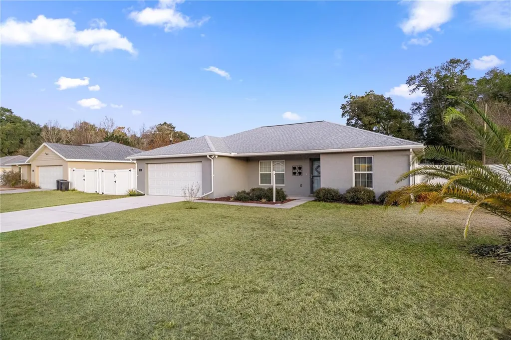 1453 NE 161st Place Citra FL 32113