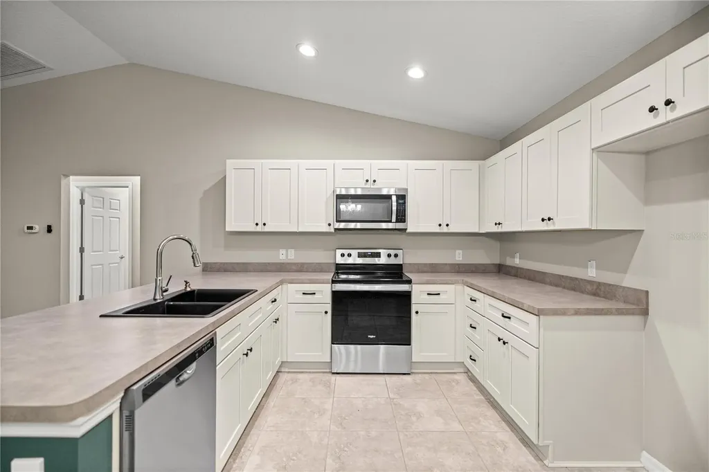 1453 NE 161st Place Citra FL 32113