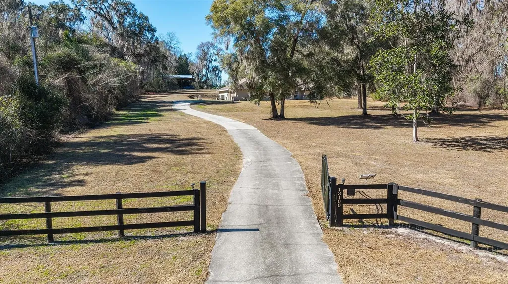 13100 SE 30th Court Belleview FL 34420