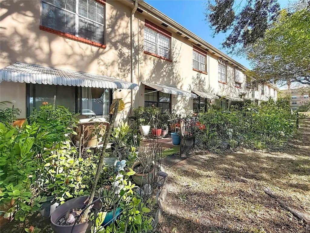 1020 85th Avenue N St Petersburg FL 33702