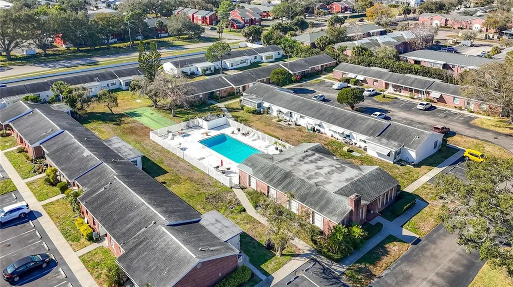 1020 85th Avenue N St Petersburg FL 33702