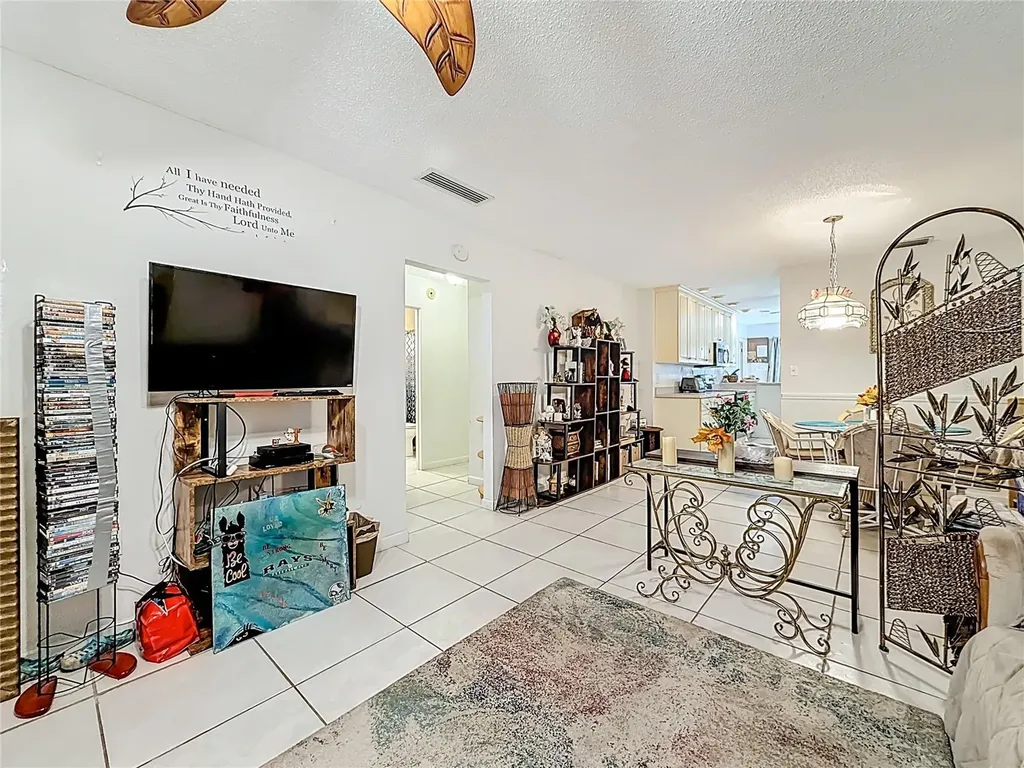 1020 85th Avenue N St Petersburg FL 33702