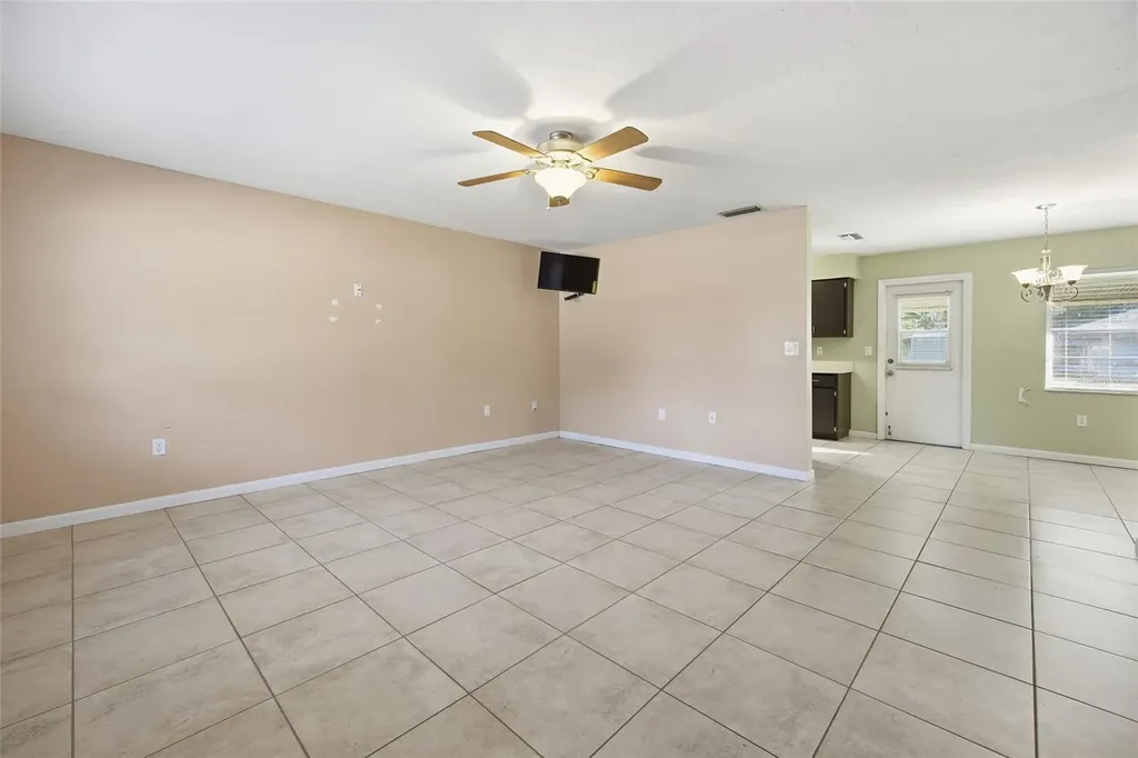 2140 NE 39th Street Ocala FL 34479