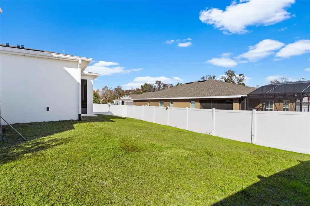 31788 Broadwater Avenue Leesburg FL 34748