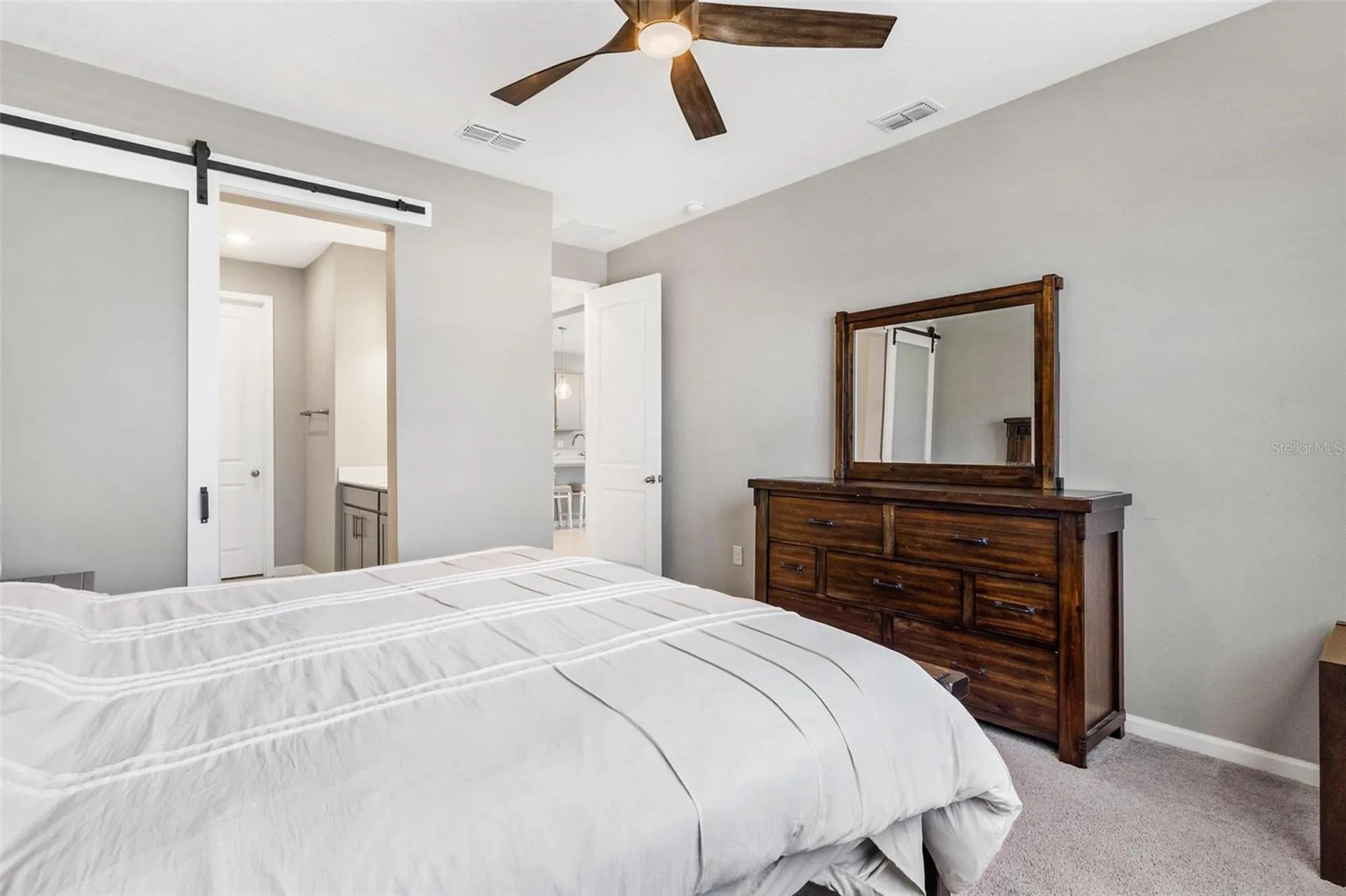 31788 Broadwater Avenue Leesburg FL 34748
