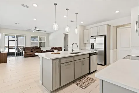 31788 Broadwater Avenue Leesburg FL 34748