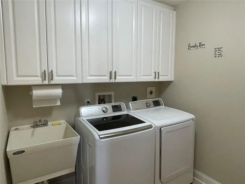 521 Mandalay Avenue Clearwater Beach FL 33767