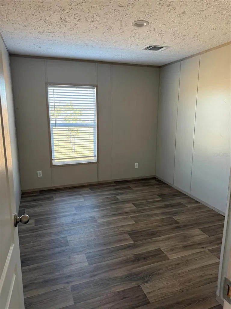 15807 County Road 672 Lithia FL 33547