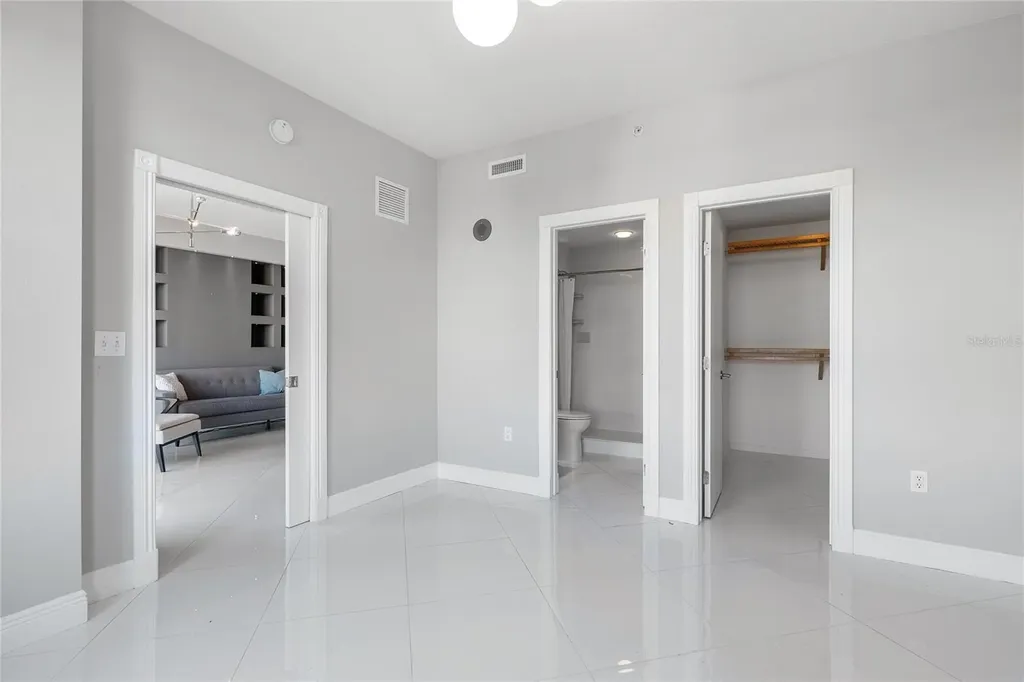 226 5th Avenue N St Petersburg FL 33701