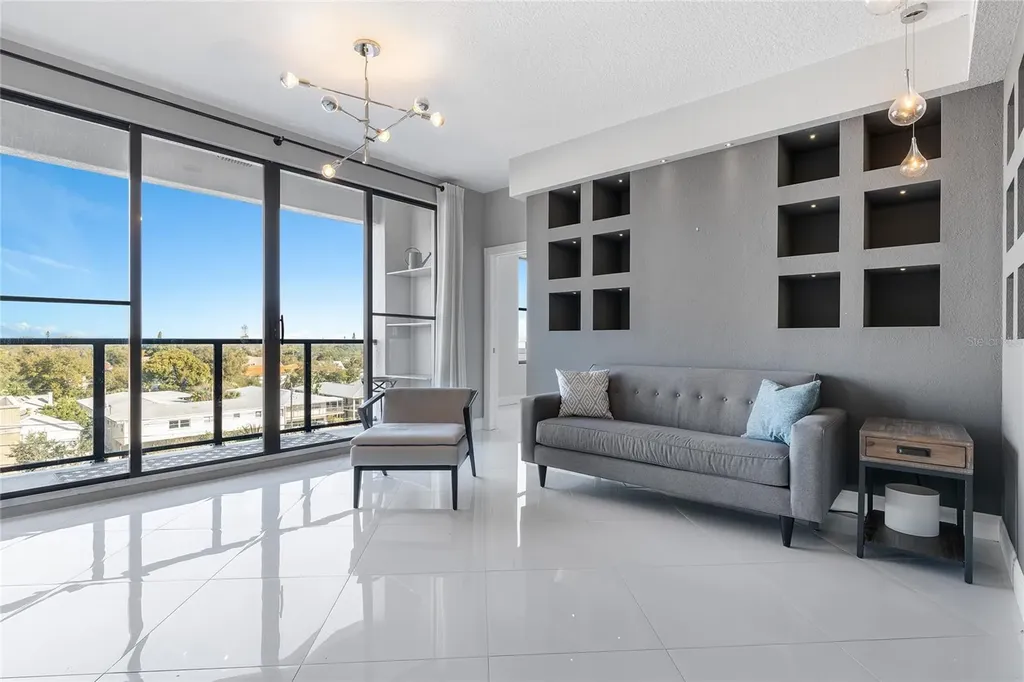226 5th Avenue N St Petersburg FL 33701