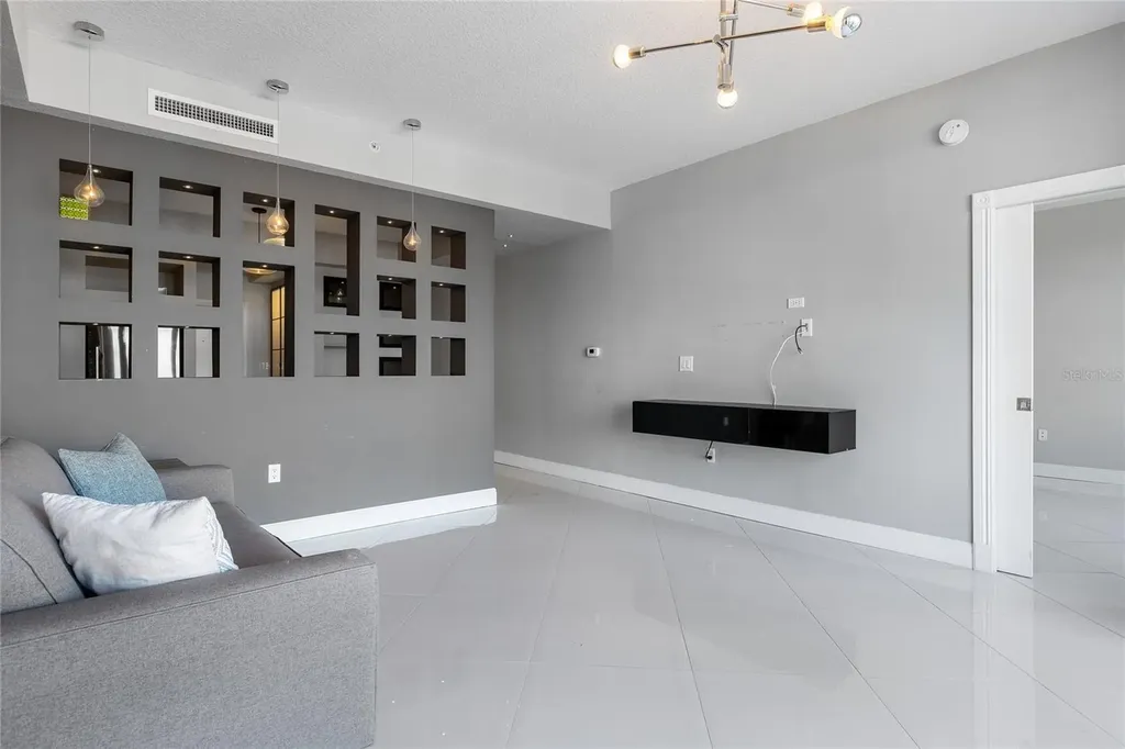 226 5th Avenue N St Petersburg FL 33701