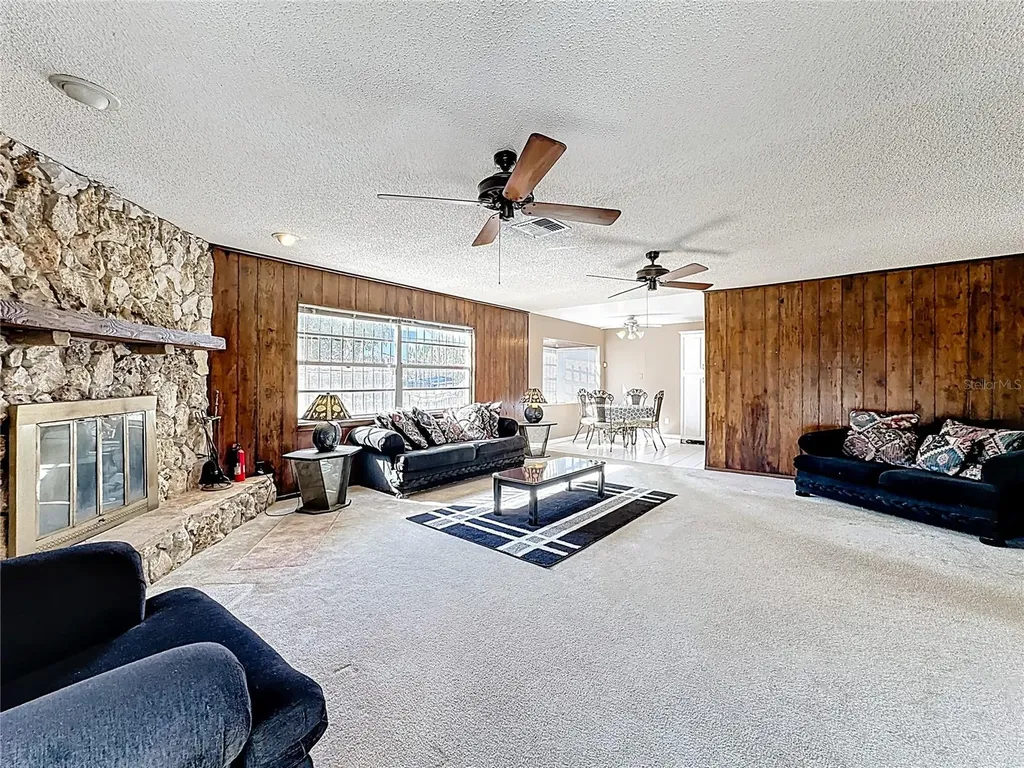 4502 Alhama Street Orlando FL 32811