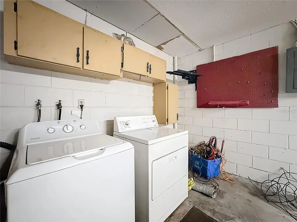 4502 Alhama Street Orlando FL 32811