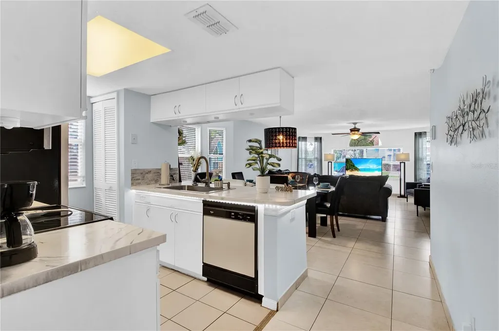 2739 N Poinciana Boulevard Kissimmee FL 34746