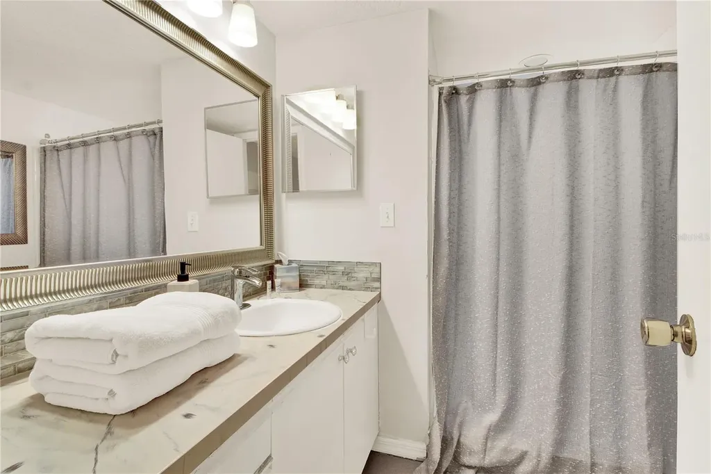 2739 N Poinciana Boulevard Kissimmee FL 34746