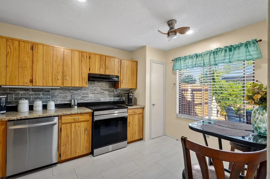 33 Lakepoint Circle Port Orange FL 32128