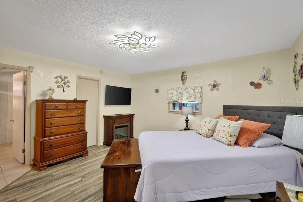 33 Lakepoint Circle Port Orange FL 32128