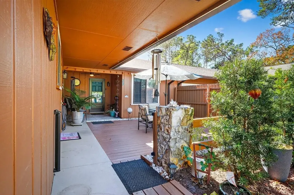 33 Lakepoint Circle Port Orange FL 32128