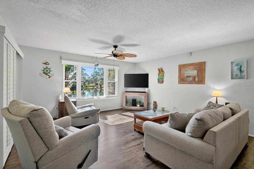 33 Lakepoint Circle Port Orange FL 32128