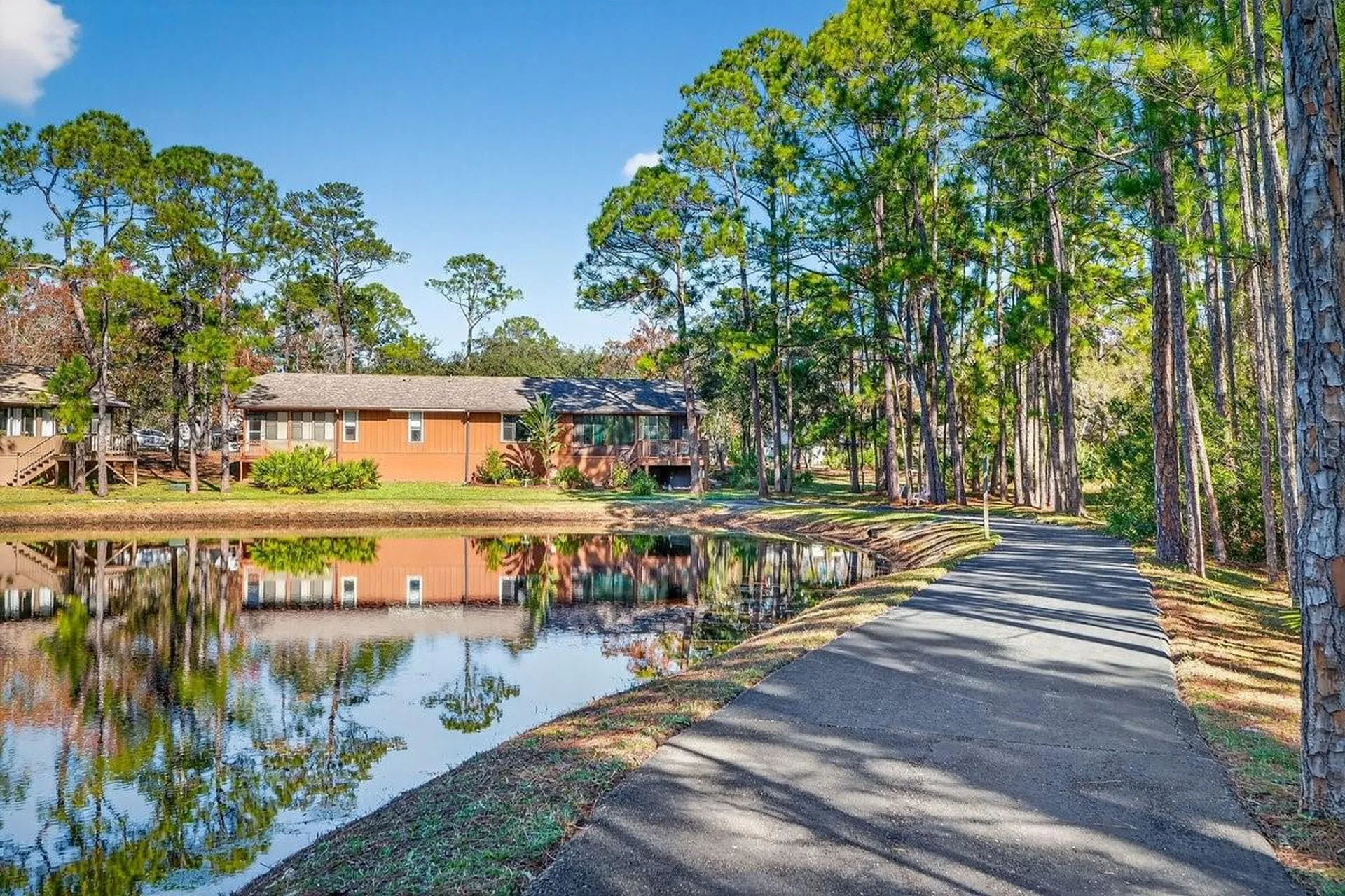 33 Lakepoint Circle Port Orange FL 32128