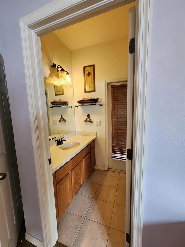 1829 Mira Lago Circle Ruskin FL 33570