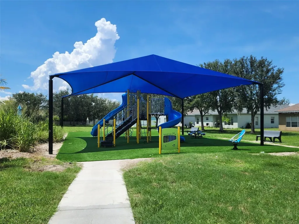 1829 Mira Lago Circle Ruskin FL 33570