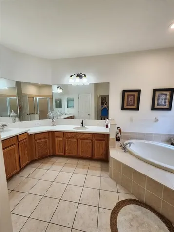1829 Mira Lago Circle Ruskin FL 33570