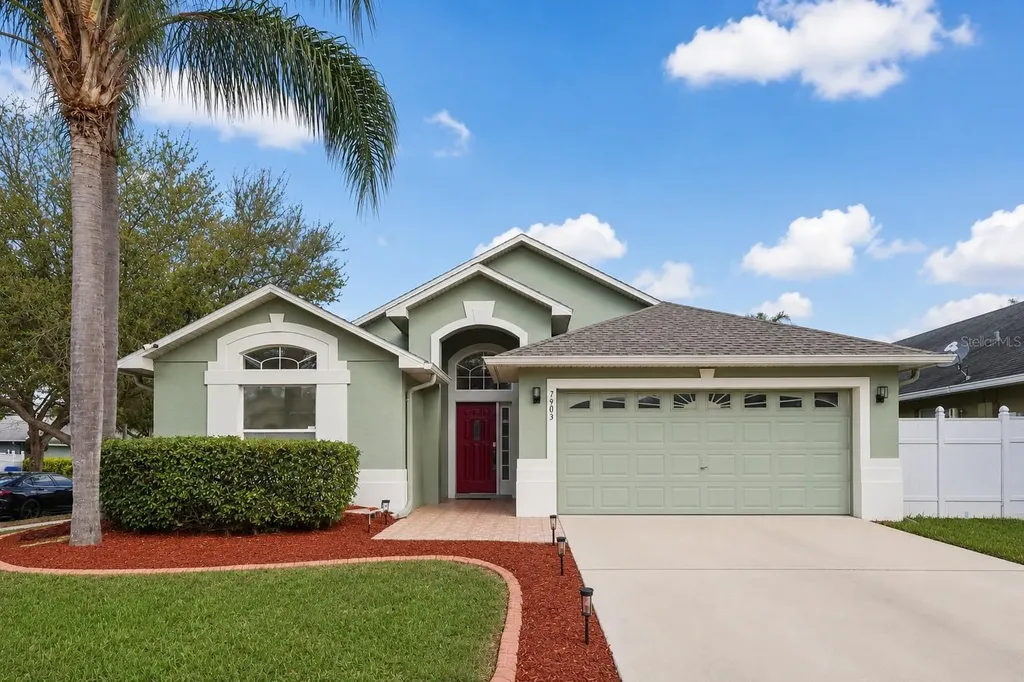 7903 Oakstone Court Orlando FL 32822
