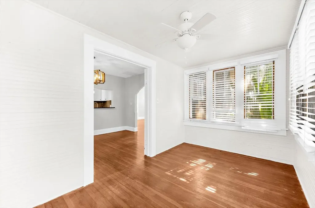 2726 8th Avenue W Bradenton FL 34205
