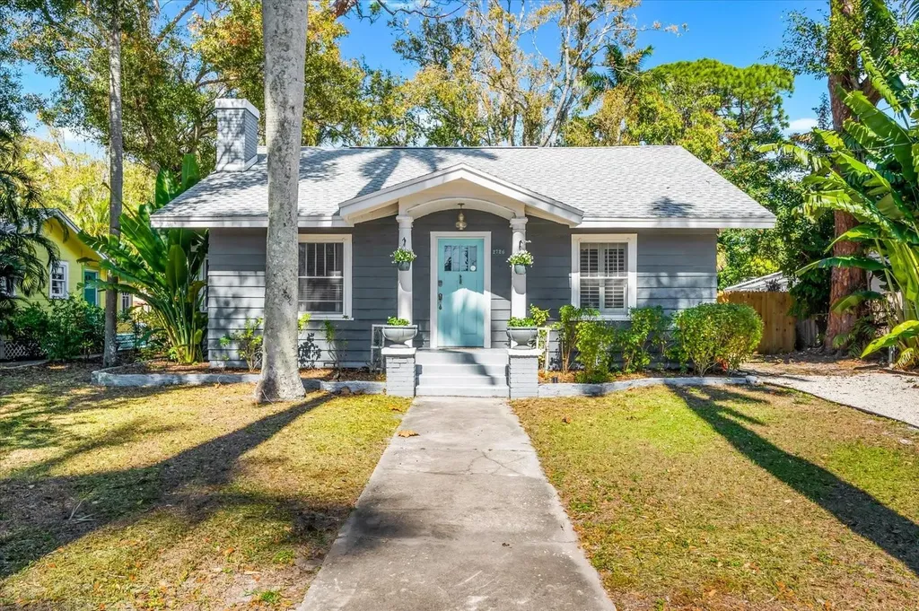 2726 8th Avenue W Bradenton FL 34205