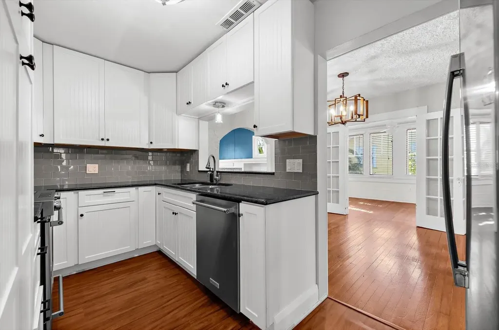 2726 8th Avenue W Bradenton FL 34205